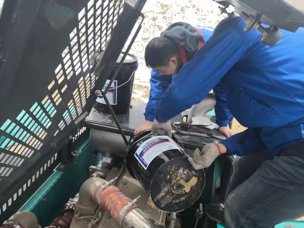 MG不朽情缘(中国区)官方网站智能470挖机成功挑战世界屋脊